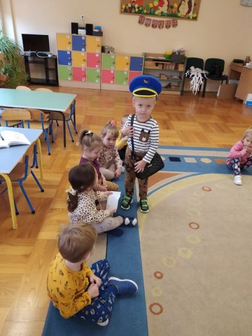 7. Ludzie listy piszą...